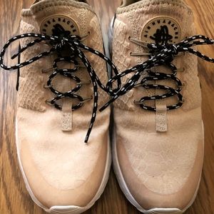 Nike Air Hurrache Shoes